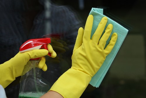 Move-out cleaning service for a Richmond apartment interior